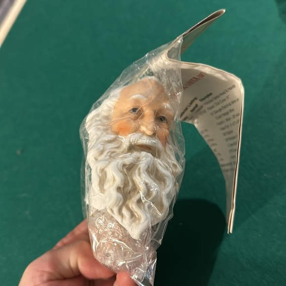 Premier porcelain Santa heads and arms two sizes new in packages no flaws - Picture 8 of 9